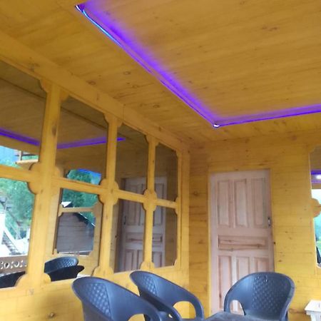 Riverbank Hotel Taobut Neelum Valley Azad Kashmir Taobat Exterior foto