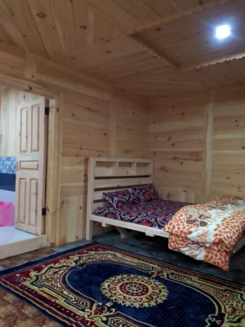 Riverbank Hotel Taobut Neelum Valley Azad Kashmir Taobat Exterior foto